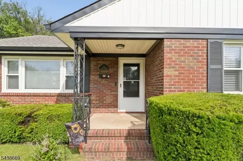 151 Minna Ave, Avenel, NJ 07001