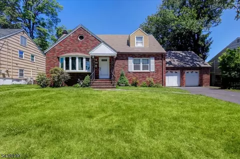 236 Hickory Ave, Garwood, NJ 07027