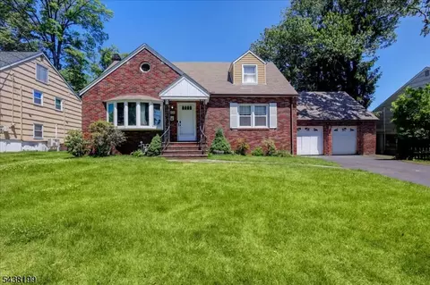 236 Hickory Ave, Garwood, NJ 07027