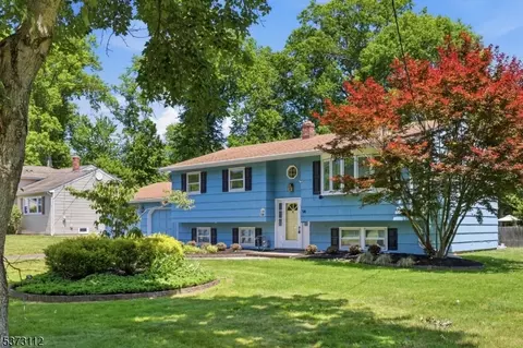 14 Hayward St, Bound Brook, NJ 08805