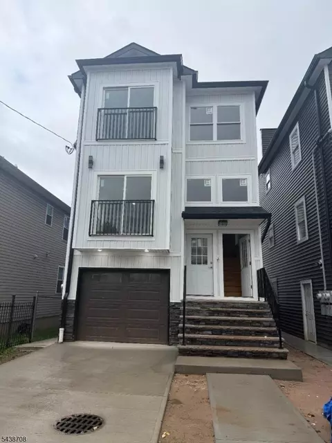 46 Milford Ave, Newark, NJ 07108