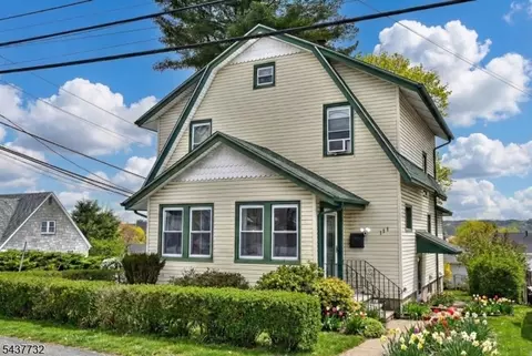 111 Teaneck Rd, Teaneck, NJ 07666