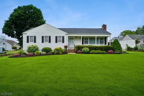 66 Berkeley Ave, Berkeley Heights, NJ 07922 photo 1