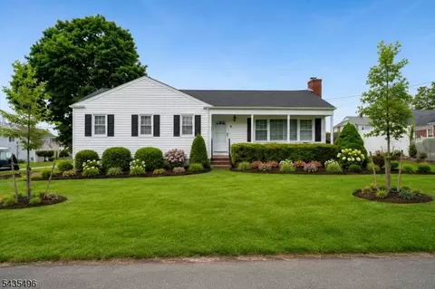 66 Berkeley Ave, Berkeley Heights, NJ 07922 photo 2