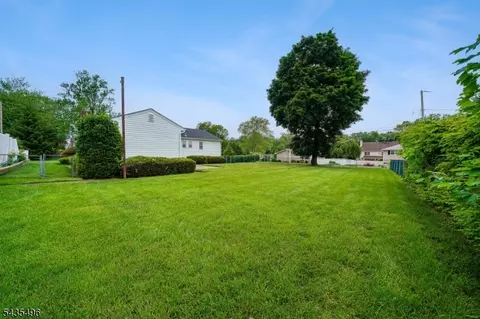 66 Berkeley Ave, Berkeley Heights, NJ 07922 photo 32