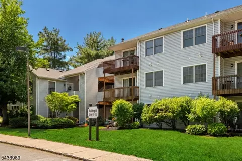 161 Stonyridge Dr, Lincoln Park, NJ 07035