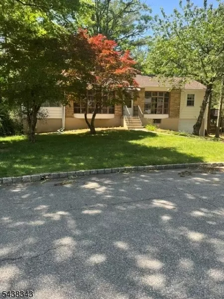 54 Oak Crest Rd, West Orange, NJ 07052