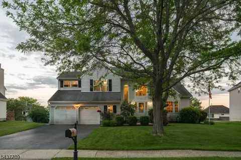 6 Snead Ct, Flanders, NJ 07836
