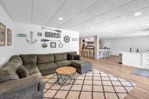 22 Fox Boro Rd, Wayne, NJ 07470 photo 41