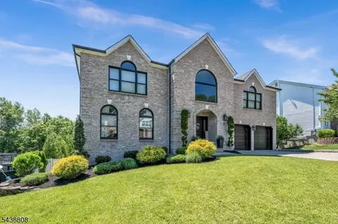 Exterior - 22 Fox Boro Rd, Wayne, NJ 07470 photo 2 of 8