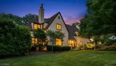 230 Satterthwaite Ave, Nutley, NJ 07110