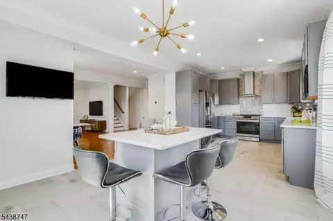 569 Springfield Ave UNIT 7, Berkeley Heights, NJ 07922 photo 2