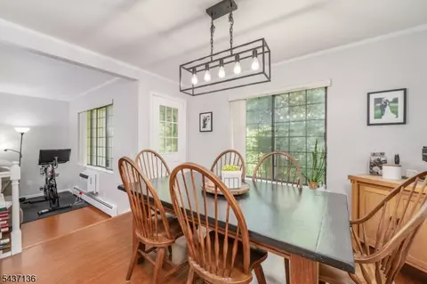 11 Sentinel Ct # A, Chatham Twp, NJ 07928