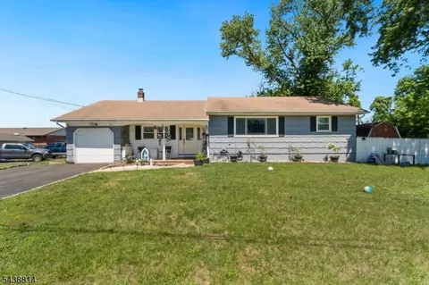 310 Pitt St, South Plainfield, NJ 07080