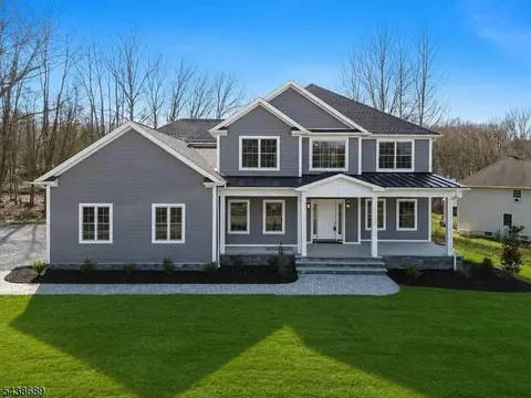 1 Lourdes Ct, Andover Twp, NJ 07860