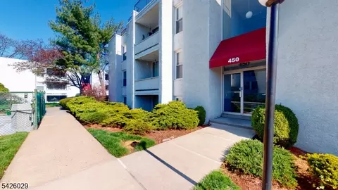450 River Rd #C, Nutley, NJ 07110