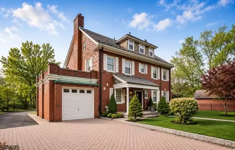 40 Carpenter St, Belleville, NJ 07109