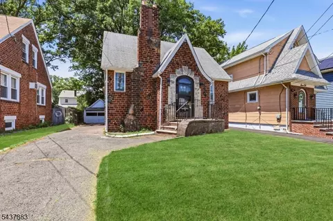 712 Sheridan Ave, Roselle, NJ 07203
