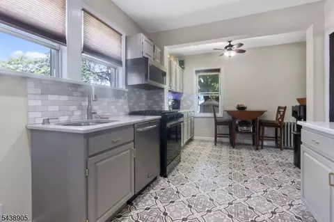 330 Simons Ave, Hackensack, NJ 07601 photo 21