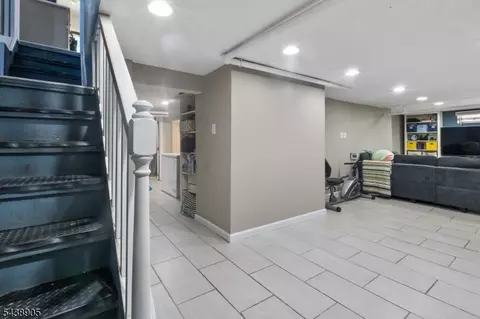 330 Simons Ave, Hackensack, NJ 07601 photo 36