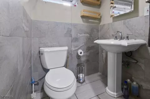 330 Simons Ave, Hackensack, NJ 07601 photo 47