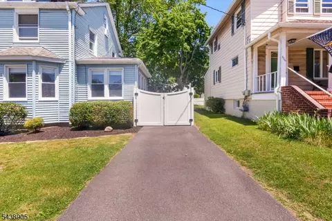 Exterior - 330 Simons Ave, Hackensack, NJ 07601 photo 6 of 8