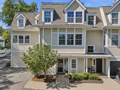 66 S Fullerton Ave #8, Montclair, NJ 07042