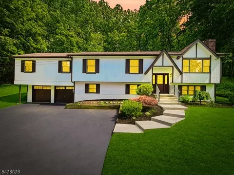 76 Statesville Quarry Rd, Lafayette, NJ 07848