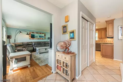 4 Hover Dr, Mount Arlington, NJ 07856 photo 5
