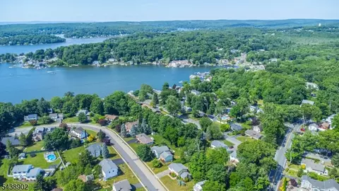 4 Hover Dr, Mount Arlington, NJ 07856 photo 38