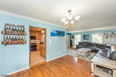 4 Hover Dr, Mount Arlington, NJ 07856 photo 8