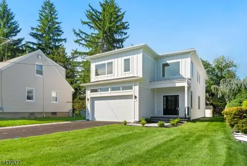13 Harding Pl, Livingston, NJ 07039