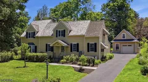 57 Lincoln Ave, Lambertville, NJ 08530