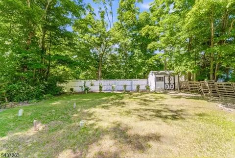Exterior - 54 Summit Dr, Wantage, NJ 07461 photo 1 of 3