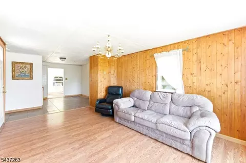Living - 54 Summit Dr, Wantage, NJ 07461 photo 2 of 2