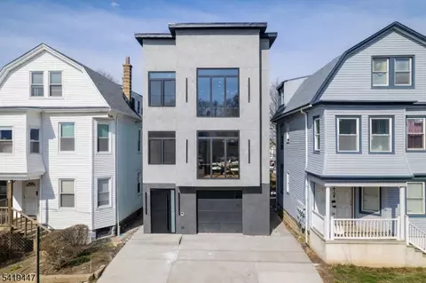 393 Myrtle Ave, Irvington, NJ 07111