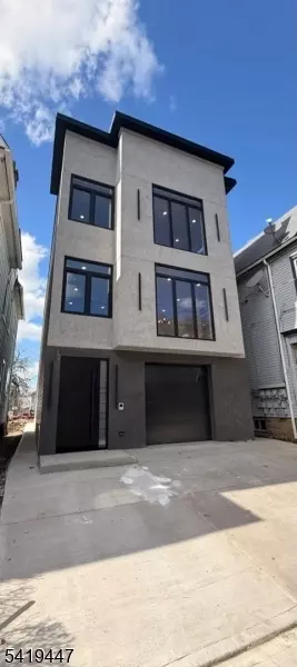 393 Myrtle Ave, Irvington, NJ 07111