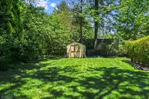 15 Harvey Dr, Summit, NJ 07901 photo 37