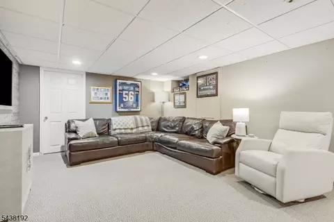 15 Harvey Dr, Summit, NJ 07901 photo 28