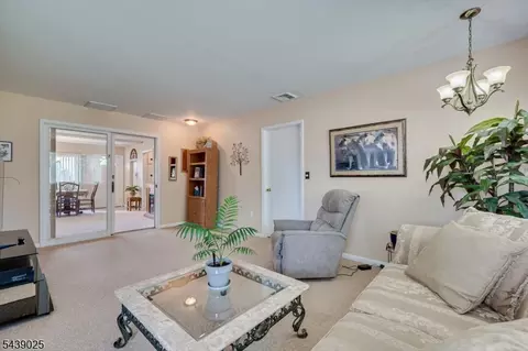 30 Walnut St, Edison, NJ 08817 photo 12