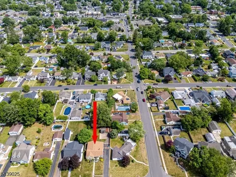 30 Walnut St, Edison, NJ 08817 photo 42