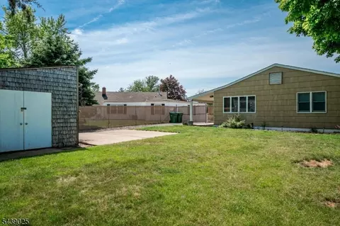 30 Walnut St, Edison, NJ 08817 photo 36