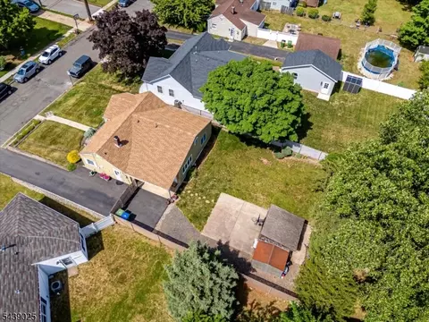 30 Walnut St, Edison, NJ 08817 photo 39