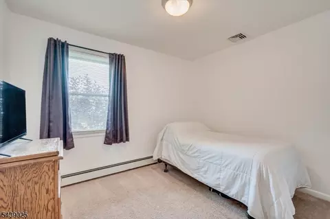 30 Walnut St, Edison, NJ 08817 photo 31