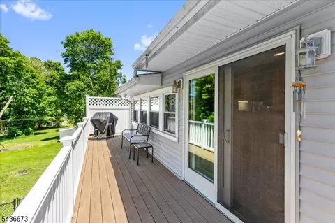 Exterior - 62 New St, Hampton, NJ 08827 photo 3 of 8