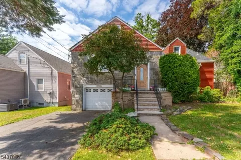 2246 Hobart St, Union, NJ 07083