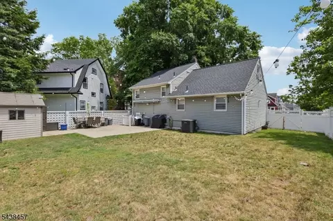 Exterior - 1 Franklin Pl, Hackensack, NJ 07601 photo 4 of 7