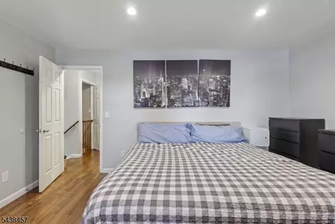 1 Franklin Pl, Hackensack, NJ 07601 photo 9