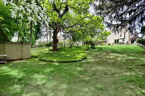 Exterior - 396 Burlington Rd, Paramus, NJ 07652 photo 6 of 8