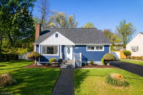 818 Sterling St, Plainfield, NJ 07062